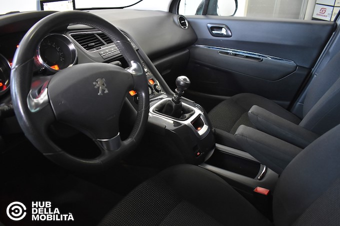 PEUGEOT 5008 2.0 HDi 150CV Active